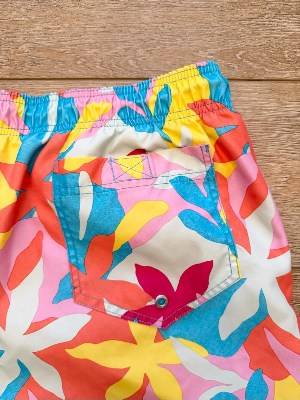 Lands' End Floral Print Volley Swim Trunk‎ Mens XL Tropical Colorful Vacation